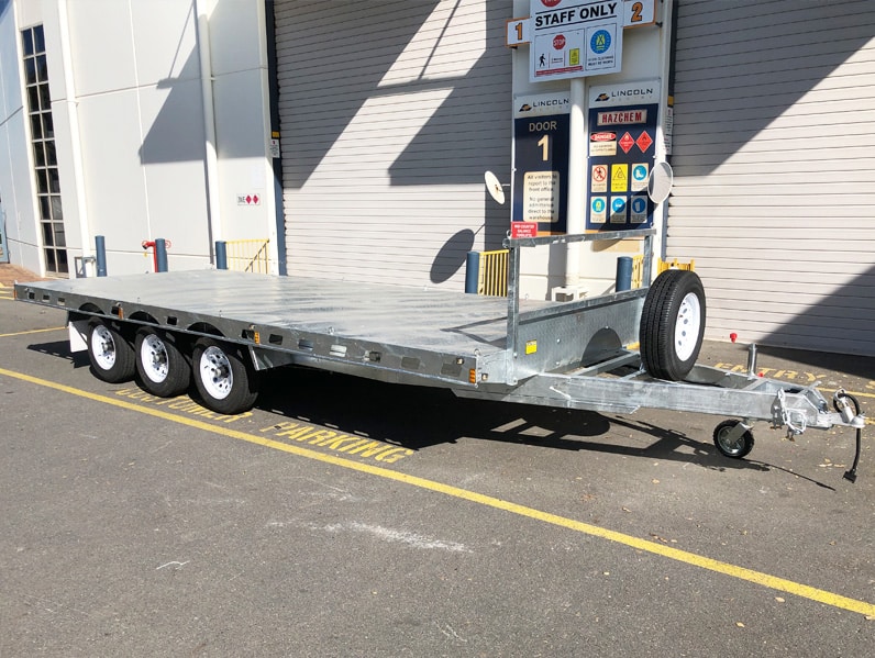 19x8 Trailers